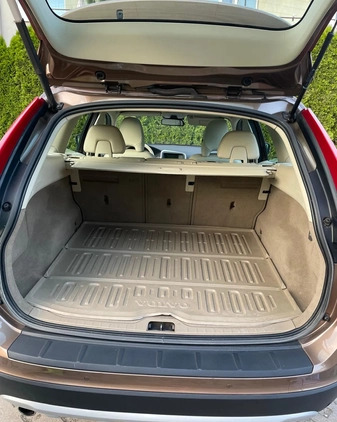 Volvo XC 60 cena 64000 przebieg: 189718, rok produkcji 2011 z Warszawa małe 407